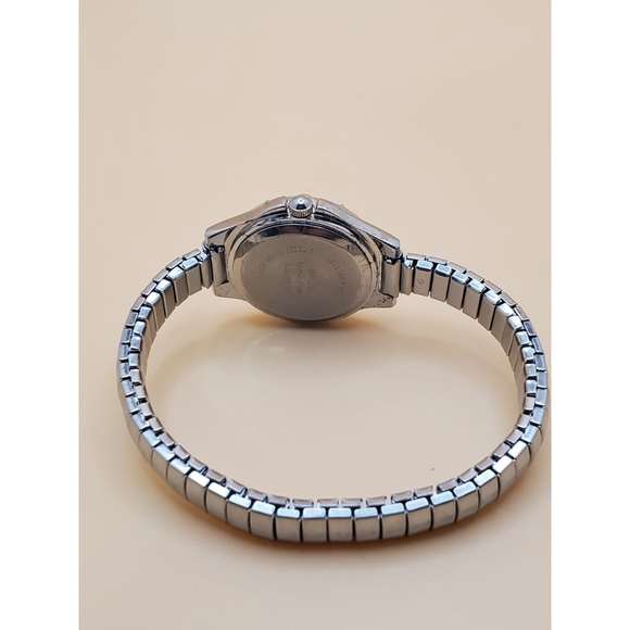 Womens Watch - Picture 6 of 11